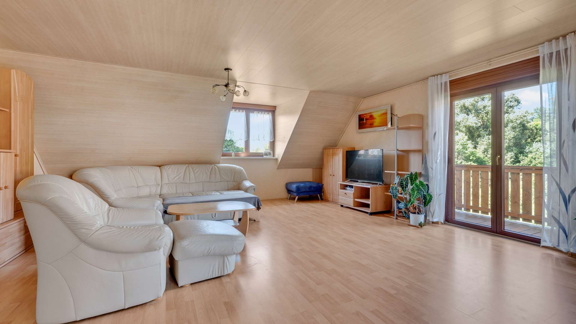 DG - Wohnzimmer