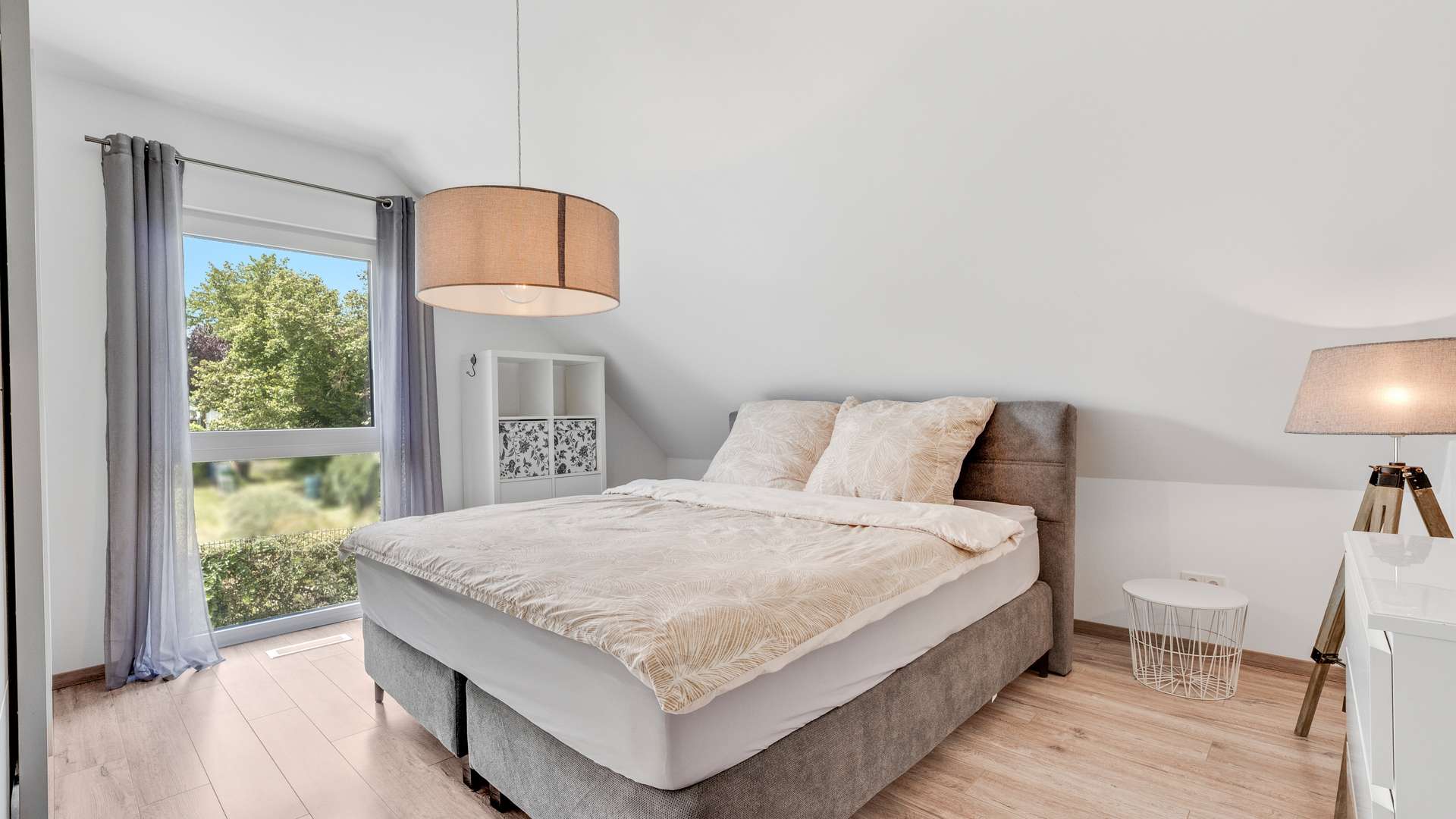 DG - Schlafzimmer
