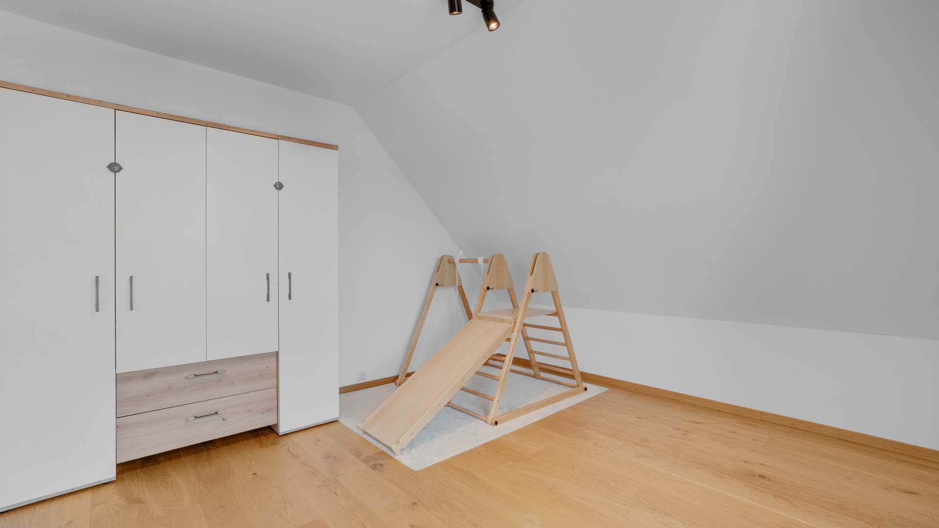 DG - Kinderzimmer 2