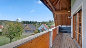 Balkon OG