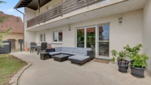 EG - Überdachte Terrasse