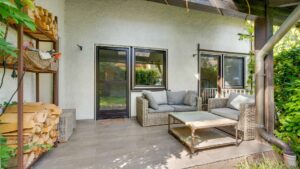 EG - Überdachte Terrasse