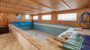 KG - Schwimmhalle