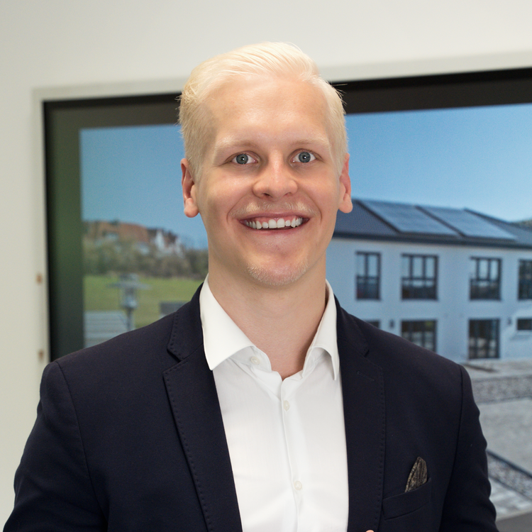 Herr Robin Dressel